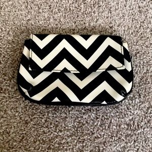 Black and white wallet ⚫️⚪️